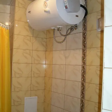Amadeus 5 شقة